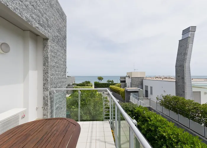 Апартаменты Dune By The Sea