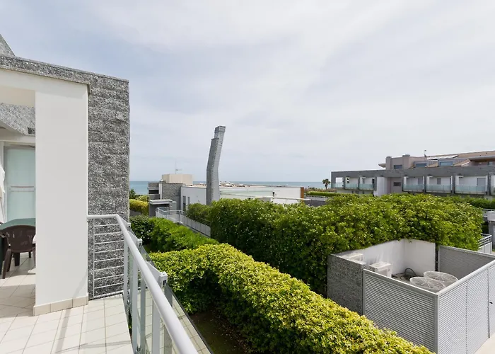 Апартаменты Dune By The Sea